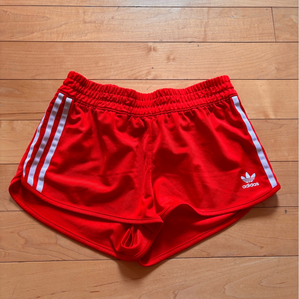 Red adidas trackshorts Retro